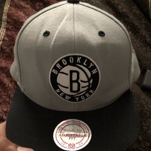 Used Brooklyn Nets SnapBack